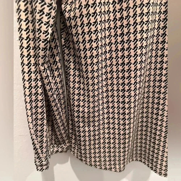 Adrianna Papell Button Down Shirt Sz Large - Picture 9 of 9
